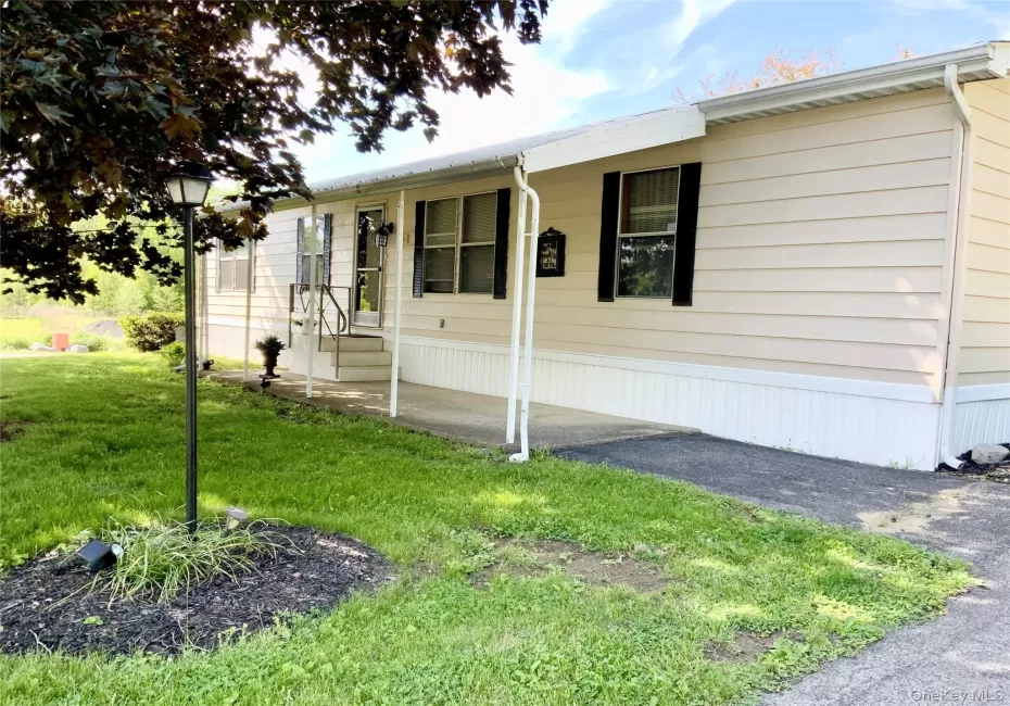 18 Cook Lane, New Paltz, NY, 3 Bedrooms Bedrooms, 7 Rooms Rooms,2 BathroomsBathrooms,Residential,For Rent,Cook,0,1005575 18 Cook Lane, New Paltz, NY, 3 Bedrooms Bedrooms, 7 Rooms Rooms,2 BathroomsBathrooms,Residential,For Rent,Cook,0,1005575