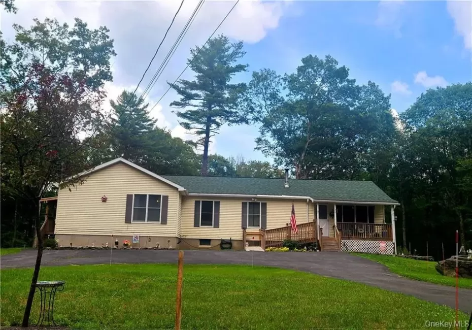 70 Okeechobee Road, Lumberland, NY, 5 Bedrooms Bedrooms, 9 Rooms Rooms,4 BathroomsBathrooms,Residential,For Rent,Okeechobee,0,954384 70 Okeechobee Road, Lumberland, NY, 5 Bedrooms Bedrooms, 9 Rooms Rooms,4 BathroomsBathrooms,Residential,For Rent,Okeechobee,0,954384