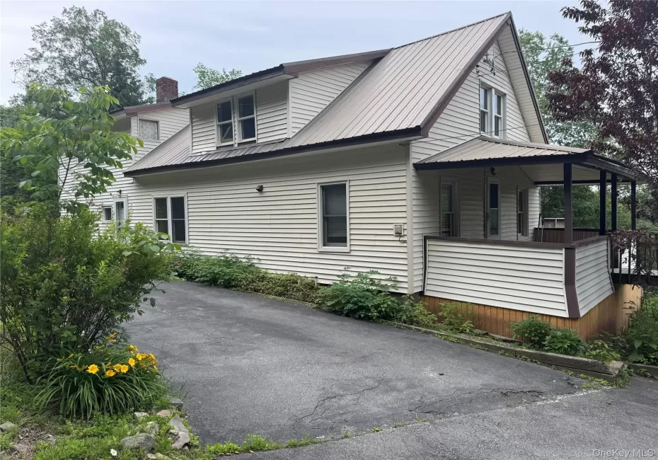 96 White Roe Lake Road, Rockland, NY, 4 Bedrooms Bedrooms, 11 Rooms Rooms,3 BathroomsBathrooms,Residential,For Rent,White Roe Lake,0,977228 96 White Roe Lake Road, Rockland, NY, 4 Bedrooms Bedrooms, 11 Rooms Rooms,3 BathroomsBathrooms,Residential,For Rent,White Roe Lake,0,977228