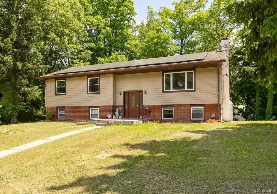 2 Lawrence Road, Hyde Park, NY, 3 Bedrooms Bedrooms, 7 Rooms Rooms,2 BathroomsBathrooms,Residential,For Rent,Lawrence,0,990558 2 Lawrence Road, Hyde Park, NY, 3 Bedrooms Bedrooms, 7 Rooms Rooms,2 BathroomsBathrooms,Residential,For Rent,Lawrence,0,990558