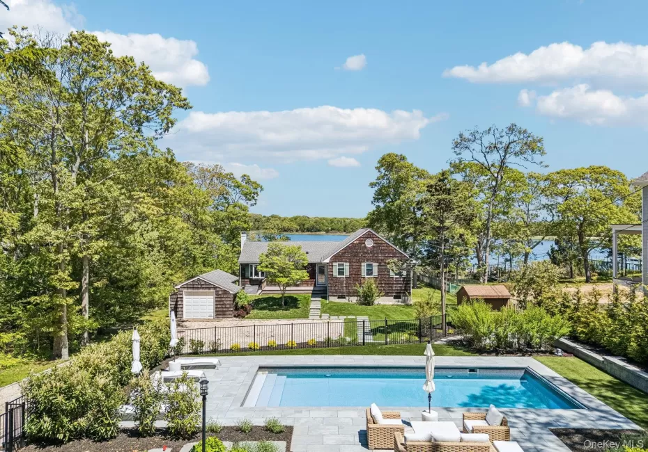 580 Broadwaters Road, Southold, NY, 4 Bedrooms Bedrooms, 12 Rooms Rooms,3 BathroomsBathrooms,Residential,For Rent,Broadwaters,0,1001609 580 Broadwaters Road, Southold, NY, 4 Bedrooms Bedrooms, 12 Rooms Rooms,3 BathroomsBathrooms,Residential,For Rent,Broadwaters,0,1001609