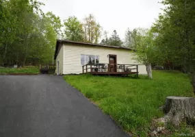 180 Winston Drive, Thompson, NY, 2 Bedrooms Bedrooms, 5 Rooms Rooms,1 BathroomBathrooms,Residential Lease,For Rent,Winston,0,1002095 180 Winston Drive, Thompson, NY, 2 Bedrooms Bedrooms, 5 Rooms Rooms,1 BathroomBathrooms,Residential Lease,For Rent,Winston,0,1002095