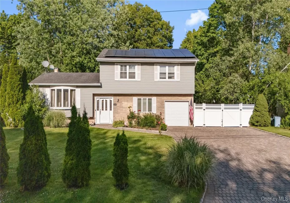 53 Jarvin Road, Brookhaven, NY, 4 Bedrooms Bedrooms, 10 Rooms Rooms,1 BathroomBathrooms,Residential,For Rent,Jarvin,0,KEY1003555 53 Jarvin Road, Brookhaven, NY, 4 Bedrooms Bedrooms, 10 Rooms Rooms,1 BathroomBathrooms,Residential,For Rent,Jarvin,0,KEY1003555