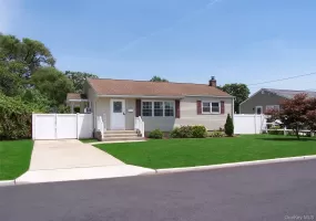 31 Saint Joseph Avenue, Brookhaven, NY, 3 Bedrooms Bedrooms, 5 Rooms Rooms,2 BathroomsBathrooms,Residential,For Rent,Saint Joseph,0,1005097 31 Saint Joseph Avenue, Brookhaven, NY, 3 Bedrooms Bedrooms, 5 Rooms Rooms,2 BathroomsBathrooms,Residential,For Rent,Saint Joseph,0,1005097