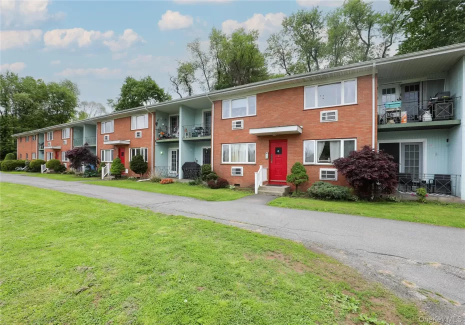 30 Lamb Avenue, Saugerties, NY, 2 Bedrooms Bedrooms, 3 Rooms Rooms,1 BathroomBathrooms,Residential Lease,For Rent,Lamb,0,1005597 30 Lamb Avenue, Saugerties, NY, 2 Bedrooms Bedrooms, 3 Rooms Rooms,1 BathroomBathrooms,Residential Lease,For Rent,Lamb,0,1005597