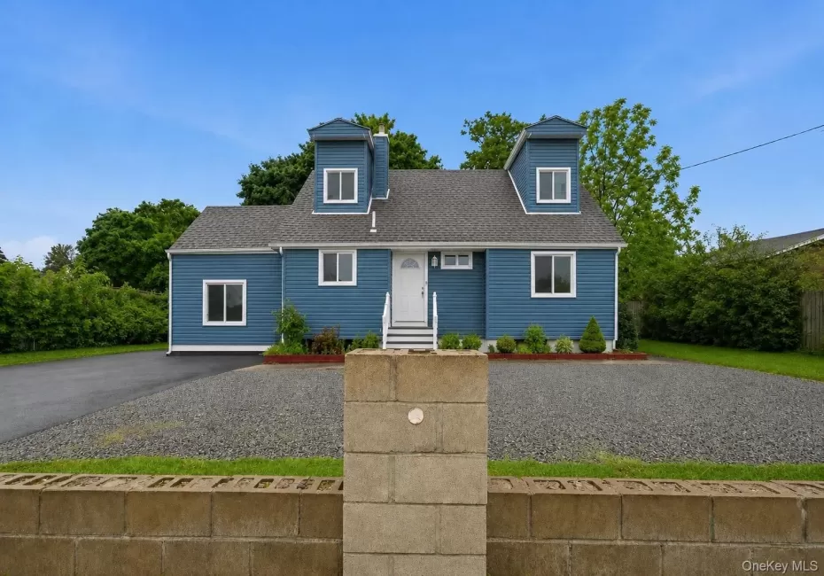 332 Crooked Hill Road, Islip, NY, 5 Bedrooms Bedrooms, 10 Rooms Rooms,2 BathroomsBathrooms,Residential,For Rent,Crooked Hill,0,1004343 332 Crooked Hill Road, Islip, NY, 5 Bedrooms Bedrooms, 10 Rooms Rooms,2 BathroomsBathrooms,Residential,For Rent,Crooked Hill,0,1004343