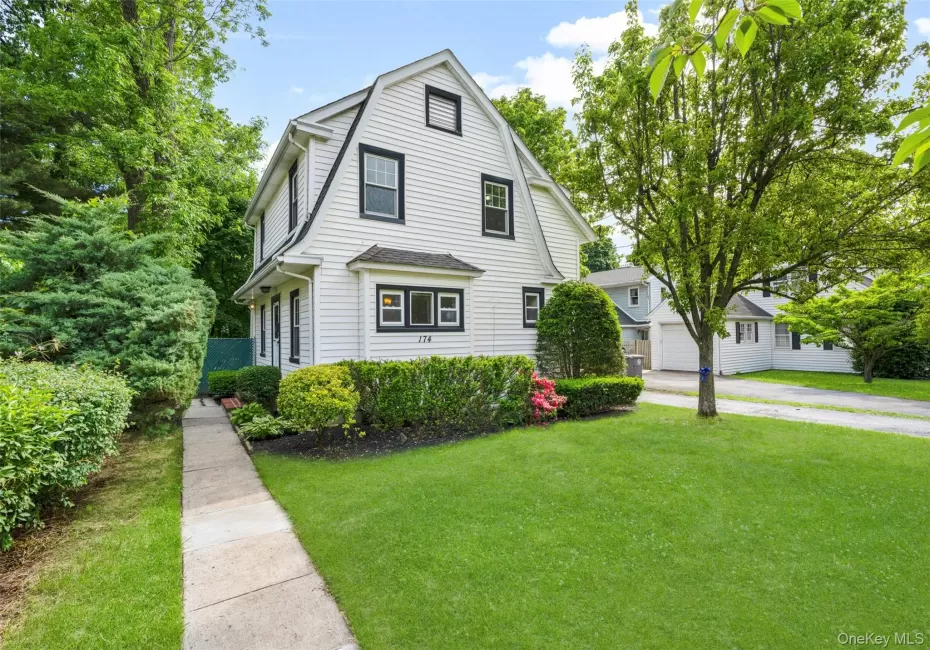 Curb appeal! Curb appeal!