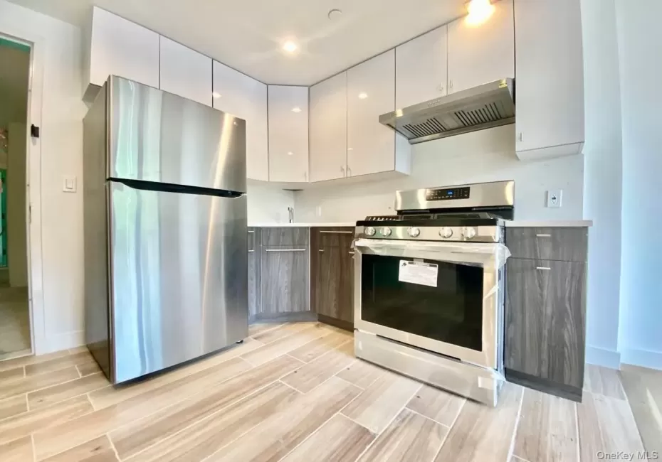 14020 Cherry Avenue, New York, NY, 1 Bedroom Bedrooms, 3 Rooms Rooms,1 BathroomBathrooms,Residential,For Rent,Cherry,0,1005938 14020 Cherry Avenue, New York, NY, 1 Bedroom Bedrooms, 3 Rooms Rooms,1 BathroomBathrooms,Residential,For Rent,Cherry,0,1005938