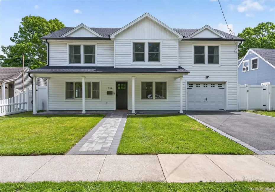 534 Riverside Avenue, Oyster Bay, NY, 5 Bedrooms Bedrooms, 8 Rooms Rooms,3 BathroomsBathrooms,Residential,For Rent,Riverside,0,1004893 534 Riverside Avenue, Oyster Bay, NY, 5 Bedrooms Bedrooms, 8 Rooms Rooms,3 BathroomsBathrooms,Residential,For Rent,Riverside,0,1004893