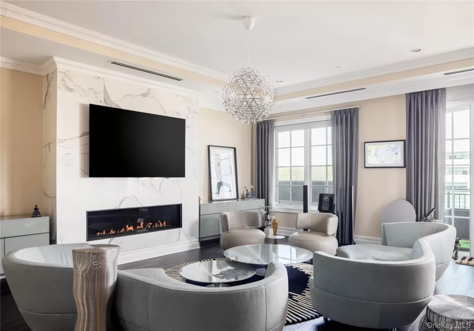 5000 Royal Court, North Hempstead, NY, 2 Bedrooms Bedrooms, 7 Rooms Rooms,2 BathroomsBathrooms,Residential,For Rent,Royal,0,1005793 5000 Royal Court, North Hempstead, NY, 2 Bedrooms Bedrooms, 7 Rooms Rooms,2 BathroomsBathrooms,Residential,For Rent,Royal,0,1005793