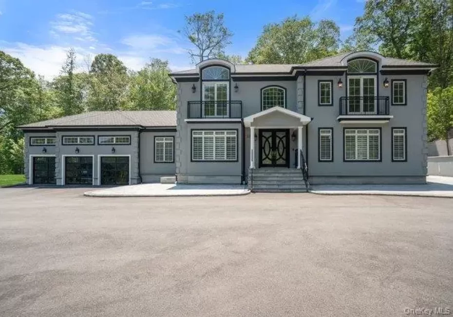 23 Woodbury Road, Oyster Bay, NY, 5 Bedrooms Bedrooms, 9 Rooms Rooms,5 BathroomsBathrooms,Residential,For Rent,Woodbury,0,KEY1005913 23 Woodbury Road, Oyster Bay, NY, 5 Bedrooms Bedrooms, 9 Rooms Rooms,5 BathroomsBathrooms,Residential,For Rent,Woodbury,0,KEY1005913
