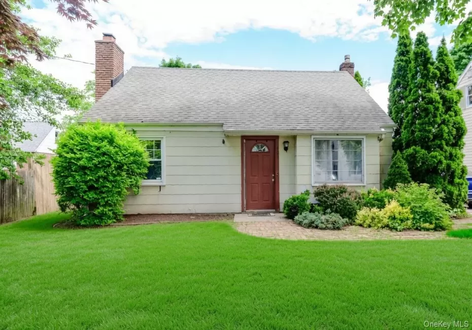 102 12th Street, Huntington, NY, 4 Bedrooms Bedrooms, 9 Rooms Rooms,2 BathroomsBathrooms,Residential,For Rent,12th,0,KEY1004628 102 12th Street, Huntington, NY, 4 Bedrooms Bedrooms, 9 Rooms Rooms,2 BathroomsBathrooms,Residential,For Rent,12th,0,KEY1004628