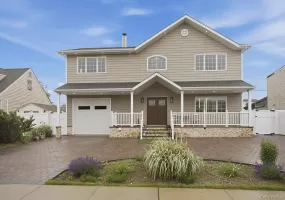3563 Raven Street, Hempstead, NY, 5 Bedrooms Bedrooms, 8 Rooms Rooms,4 BathroomsBathrooms,Residential,For Rent,Raven,0,KEY1005180 3563 Raven Street, Hempstead, NY, 5 Bedrooms Bedrooms, 8 Rooms Rooms,4 BathroomsBathrooms,Residential,For Rent,Raven,0,KEY1005180