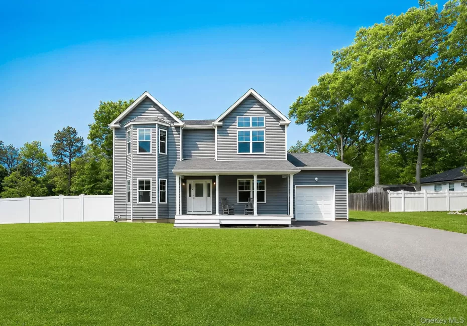 164 Chestnut Street, Brookhaven, NY, 4 Bedrooms Bedrooms, 10 Rooms Rooms,2 BathroomsBathrooms,Residential,For Rent,Chestnut,0,1004777 164 Chestnut Street, Brookhaven, NY, 4 Bedrooms Bedrooms, 10 Rooms Rooms,2 BathroomsBathrooms,Residential,For Rent,Chestnut,0,1004777