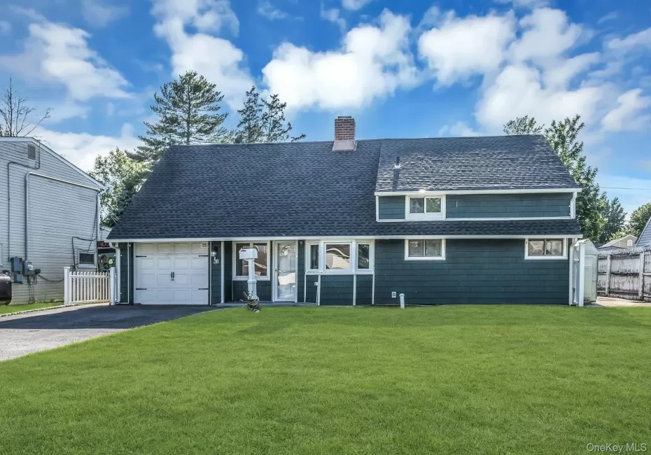 38 Fireplace Lane, Oyster Bay, NY, 5 Bedrooms Bedrooms, 10 Rooms Rooms,3 BathroomsBathrooms,Residential,For Rent,Fireplace,0,1005114 38 Fireplace Lane, Oyster Bay, NY, 5 Bedrooms Bedrooms, 10 Rooms Rooms,3 BathroomsBathrooms,Residential,For Rent,Fireplace,0,1005114