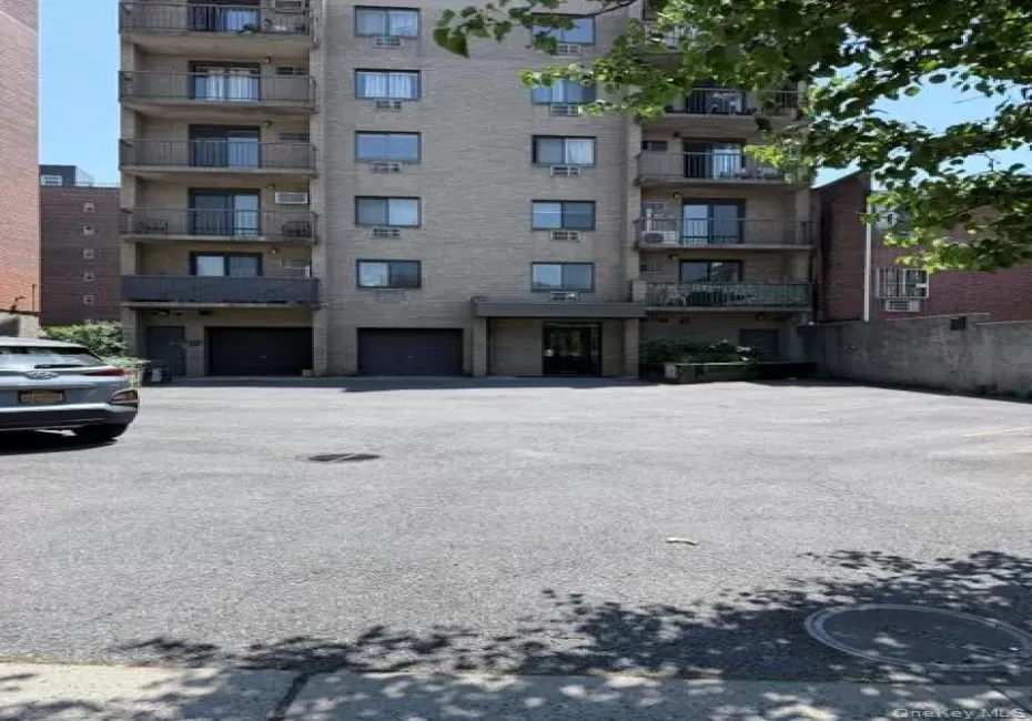 135-08 82nd Avenue, New York, NY, 2 Bedrooms Bedrooms, 4 Rooms Rooms,1 BathroomBathrooms,Residential,For Rent,82nd,0,1006205 135-08 82nd Avenue, New York, NY, 2 Bedrooms Bedrooms, 4 Rooms Rooms,1 BathroomBathrooms,Residential,For Rent,82nd,0,1006205