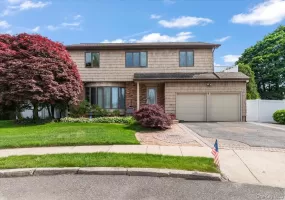 9 Bernadette Court, Oyster Bay, NY, 4 Bedrooms Bedrooms, 11 Rooms Rooms,2 BathroomsBathrooms,Residential,For Rent,Bernadette,0,1004537 9 Bernadette Court, Oyster Bay, NY, 4 Bedrooms Bedrooms, 11 Rooms Rooms,2 BathroomsBathrooms,Residential,For Rent,Bernadette,0,1004537