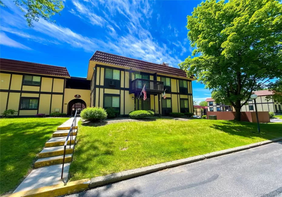 5 Loudon Drive, Fishkill, NY, 2 Bedrooms Bedrooms, 7 Rooms Rooms,2 BathroomsBathrooms,Residential Lease,For Rent,Loudon,0,1006320 5 Loudon Drive, Fishkill, NY, 2 Bedrooms Bedrooms, 7 Rooms Rooms,2 BathroomsBathrooms,Residential Lease,For Rent,Loudon,0,1006320