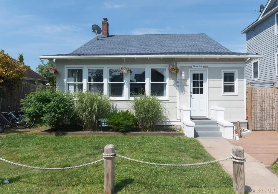 180 Cottage Walk, Islip, NY, 5 Bedrooms Bedrooms, 8 Rooms Rooms,2 BathroomsBathrooms,Residential,For Rent,Cottage,0,958869 180 Cottage Walk, Islip, NY, 5 Bedrooms Bedrooms, 8 Rooms Rooms,2 BathroomsBathrooms,Residential,For Rent,Cottage,0,958869