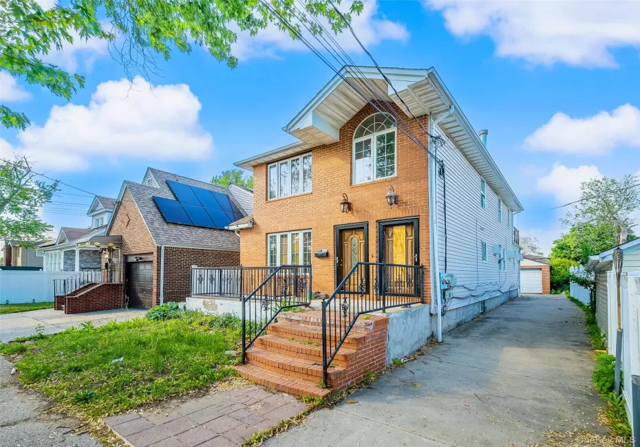 23005 144th Avenue, New York, NY, 6 Bedrooms Bedrooms, 13 Rooms Rooms,2 BathroomsBathrooms,Residential,For Rent,144th,0,KEY1006394 23005 144th Avenue, New York, NY, 6 Bedrooms Bedrooms, 13 Rooms Rooms,2 BathroomsBathrooms,Residential,For Rent,144th,0,KEY1006394