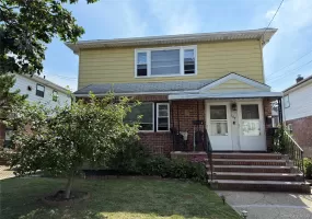 107 Gibson Boulevard, Hempstead, NY, 3 Bedrooms Bedrooms, 6 Rooms Rooms,1 BathroomBathrooms,Residential Lease,For Rent,Gibson,0,1006540 107 Gibson Boulevard, Hempstead, NY, 3 Bedrooms Bedrooms, 6 Rooms Rooms,1 BathroomBathrooms,Residential Lease,For Rent,Gibson,0,1006540