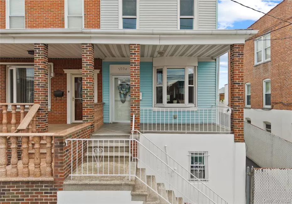 1034 Revere Avenue, New York, NY, 3 Bedrooms Bedrooms, 6 Rooms Rooms,1 BathroomBathrooms,Residential,For Rent,Revere,0,1006640 1034 Revere Avenue, New York, NY, 3 Bedrooms Bedrooms, 6 Rooms Rooms,1 BathroomBathrooms,Residential,For Rent,Revere,0,1006640