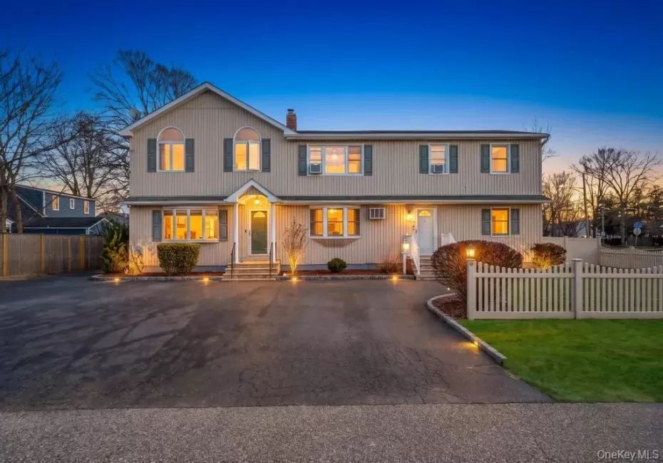 45 Dogwood Road, Islip, NY, 8 Bedrooms Bedrooms, 13 Rooms Rooms,5 BathroomsBathrooms,Residential,For Rent,Dogwood,0,995925 45 Dogwood Road, Islip, NY, 8 Bedrooms Bedrooms, 13 Rooms Rooms,5 BathroomsBathrooms,Residential,For Rent,Dogwood,0,995925