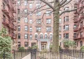 87-10 34 Avenue, New York, NY, 2 Bedrooms Bedrooms, 4 Rooms Rooms,1 BathroomBathrooms,Residential,For Rent,34,0,923647 87-10 34 Avenue, New York, NY, 2 Bedrooms Bedrooms, 4 Rooms Rooms,1 BathroomBathrooms,Residential,For Rent,34,0,923647