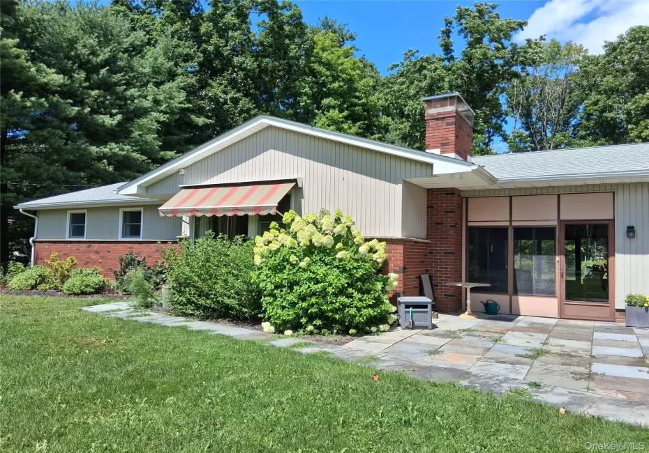 60 Stissing Avenue, Pine Plains, NY, 3 Bedrooms Bedrooms, 5 Rooms Rooms,2 BathroomsBathrooms,Residential,For Rent,Stissing,0,993638 60 Stissing Avenue, Pine Plains, NY, 3 Bedrooms Bedrooms, 5 Rooms Rooms,2 BathroomsBathrooms,Residential,For Rent,Stissing,0,993638