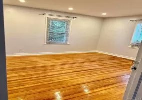 626 Stewart Avenue, North Hempstead, NY, 1 Bedroom Bedrooms, 3 Rooms Rooms,1 BathroomBathrooms,Residential Lease,For Rent,Stewart,0,995126 626 Stewart Avenue, North Hempstead, NY, 1 Bedroom Bedrooms, 3 Rooms Rooms,1 BathroomBathrooms,Residential Lease,For Rent,Stewart,0,995126