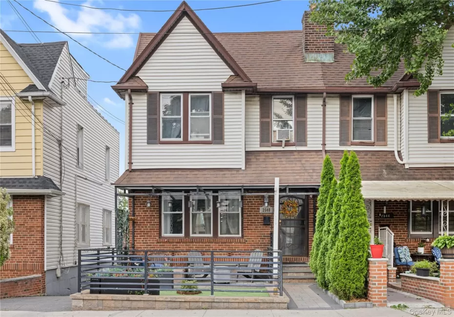 2548 Woodhull Avenue, New York, NY, 4 Bedrooms Bedrooms, 6 Rooms Rooms,2 BathroomsBathrooms,Residential,For Rent,Woodhull,0,1006831 2548 Woodhull Avenue, New York, NY, 4 Bedrooms Bedrooms, 6 Rooms Rooms,2 BathroomsBathrooms,Residential,For Rent,Woodhull,0,1006831