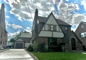 191 Brixton Road, Hempstead, NY, 4 Bedrooms Bedrooms, 9 Rooms Rooms,2 BathroomsBathrooms,Residential,For Rent,Brixton,0,1006728 191 Brixton Road, Hempstead, NY, 4 Bedrooms Bedrooms, 9 Rooms Rooms,2 BathroomsBathrooms,Residential,For Rent,Brixton,0,1006728