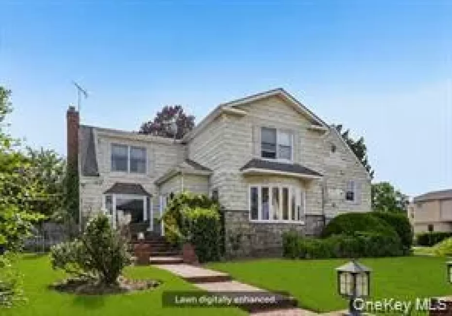 1304 Harbor Road, Hempstead, NY, 6 Bedrooms Bedrooms, 12 Rooms Rooms,3 BathroomsBathrooms,Residential Lease,For Rent,Harbor,0,1006345 1304 Harbor Road, Hempstead, NY, 6 Bedrooms Bedrooms, 12 Rooms Rooms,3 BathroomsBathrooms,Residential Lease,For Rent,Harbor,0,1006345