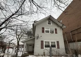 39 Maple Avenue, New York, NY, 3 Bedrooms Bedrooms, 6 Rooms Rooms,1 BathroomBathrooms,Residential,For Rent,Maple Avenue,0,996053 39 Maple Avenue, New York, NY, 3 Bedrooms Bedrooms, 6 Rooms Rooms,1 BathroomBathrooms,Residential,For Rent,Maple Avenue,0,996053