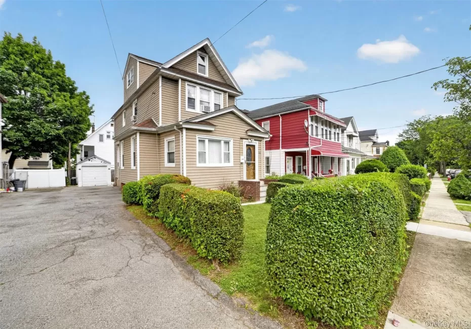 153 Hillside Avenue, Mount Vernon, NY, 3 Bedrooms Bedrooms, 6 Rooms Rooms,2 BathroomsBathrooms,Residential,For Rent,Hillside,0,986682 153 Hillside Avenue, Mount Vernon, NY, 3 Bedrooms Bedrooms, 6 Rooms Rooms,2 BathroomsBathrooms,Residential,For Rent,Hillside,0,986682