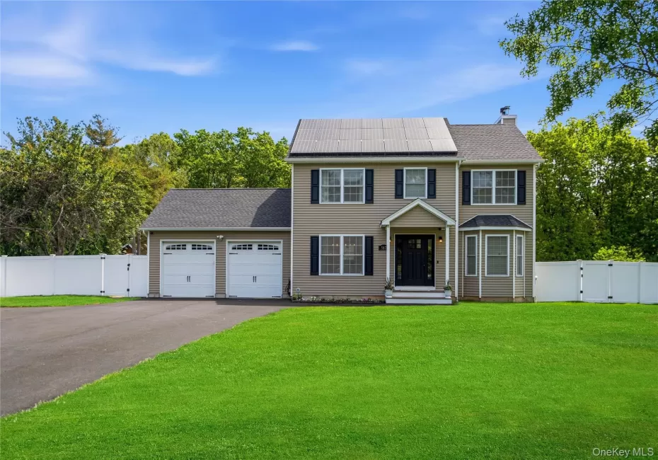 587 Blue Point Road, Brookhaven, NY, 4 Bedrooms Bedrooms, 7 Rooms Rooms,2 BathroomsBathrooms,Residential,For Rent,Blue Point,0,1004703 587 Blue Point Road, Brookhaven, NY, 4 Bedrooms Bedrooms, 7 Rooms Rooms,2 BathroomsBathrooms,Residential,For Rent,Blue Point,0,1004703