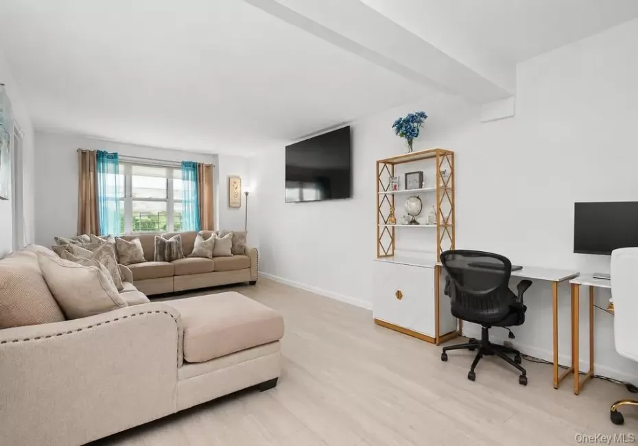 7 Balint Drive, Yonkers, NY, 2 Bedrooms Bedrooms, 5 Rooms Rooms,1 BathroomBathrooms,Residential,For Rent,Balint,0,1007068 7 Balint Drive, Yonkers, NY, 2 Bedrooms Bedrooms, 5 Rooms Rooms,1 BathroomBathrooms,Residential,For Rent,Balint,0,1007068