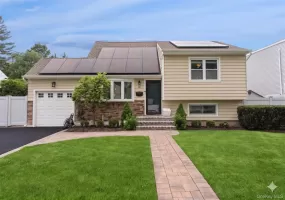 19 Fleetwood Avenue, Huntington, NY, 3 Bedrooms Bedrooms, 7 Rooms Rooms,2 BathroomsBathrooms,Residential,For Rent,Fleetwood,0,1004712 19 Fleetwood Avenue, Huntington, NY, 3 Bedrooms Bedrooms, 7 Rooms Rooms,2 BathroomsBathrooms,Residential,For Rent,Fleetwood,0,1004712
