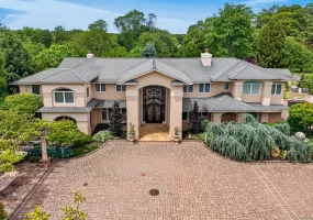 5 Glen Hill Court, Huntington, NY, 5 Bedrooms Bedrooms, 11 Rooms Rooms,4 BathroomsBathrooms,Residential,For Rent,Glen Hill,0,1007402 5 Glen Hill Court, Huntington, NY, 5 Bedrooms Bedrooms, 11 Rooms Rooms,4 BathroomsBathrooms,Residential,For Rent,Glen Hill,0,1007402