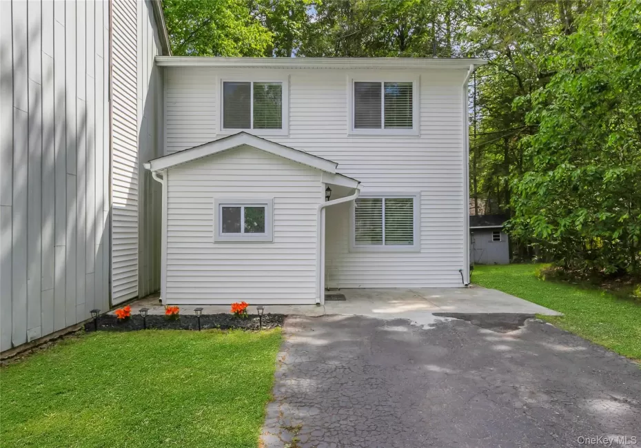 34 Elizabeth Way, Thompson, NY, 3 Bedrooms Bedrooms, 7 Rooms Rooms,2 BathroomsBathrooms,Residential,For Rent,Elizabeth,0,1007627 34 Elizabeth Way, Thompson, NY, 3 Bedrooms Bedrooms, 7 Rooms Rooms,2 BathroomsBathrooms,Residential,For Rent,Elizabeth,0,1007627