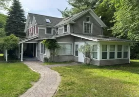 74 Airmont Road, Ramapo, NY, 3 Bedrooms Bedrooms, 10 Rooms Rooms,1 BathroomBathrooms,Residential,For Rent,Airmont,0,989916 74 Airmont Road, Ramapo, NY, 3 Bedrooms Bedrooms, 10 Rooms Rooms,1 BathroomBathrooms,Residential,For Rent,Airmont,0,989916