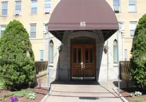 85 Bronx River Road, Yonkers, NY, 1 Bedroom Bedrooms, 4 Rooms Rooms,1 BathroomBathrooms,Residential,For Rent,Bronx River,0,1007213 85 Bronx River Road, Yonkers, NY, 1 Bedroom Bedrooms, 4 Rooms Rooms,1 BathroomBathrooms,Residential,For Rent,Bronx River,0,1007213