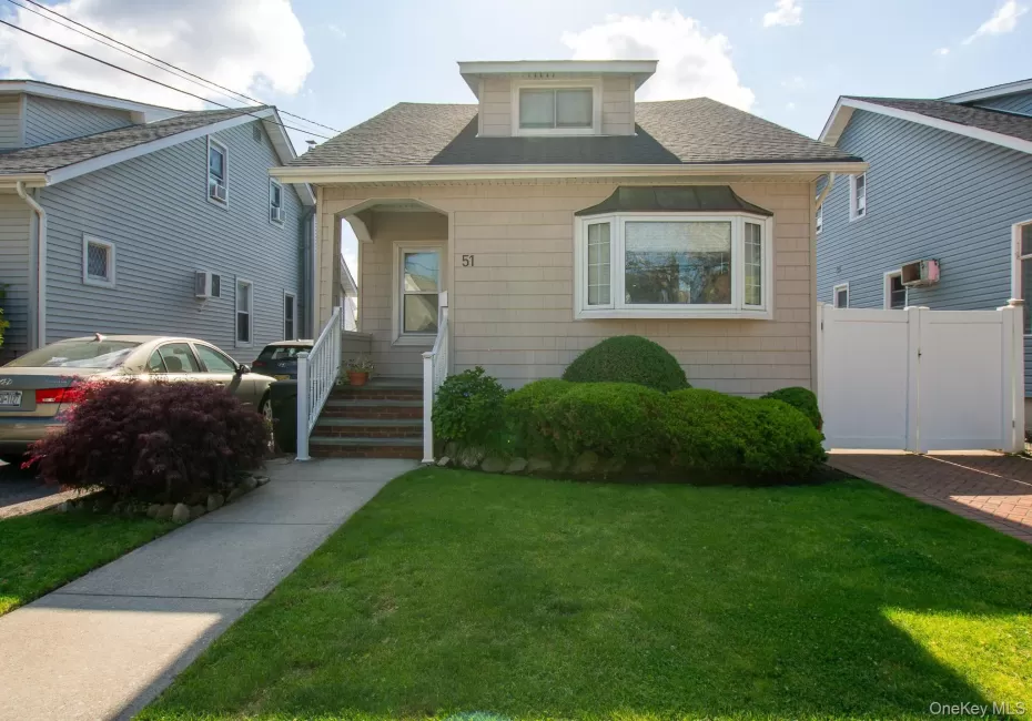 51 Hoffman Street, Hempstead, NY, 3 Bedrooms Bedrooms, 7 Rooms Rooms,2 BathroomsBathrooms,Residential,For Rent,Hoffman,0,1006509 51 Hoffman Street, Hempstead, NY, 3 Bedrooms Bedrooms, 7 Rooms Rooms,2 BathroomsBathrooms,Residential,For Rent,Hoffman,0,1006509