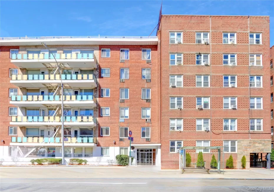 3201 Grand Concourse, New York, NY, 1 Bedroom Bedrooms, 3 Rooms Rooms,1 BathroomBathrooms,Residential,For Rent,Grand Concourse,0,951635 3201 Grand Concourse, New York, NY, 1 Bedroom Bedrooms, 3 Rooms Rooms,1 BathroomBathrooms,Residential,For Rent,Grand Concourse,0,951635