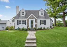 175 North Street, Oyster Bay, NY, 3 Bedrooms Bedrooms, 7 Rooms Rooms,2 BathroomsBathrooms,Residential,For Rent,North,0,915246 175 North Street, Oyster Bay, NY, 3 Bedrooms Bedrooms, 7 Rooms Rooms,2 BathroomsBathrooms,Residential,For Rent,North,0,915246