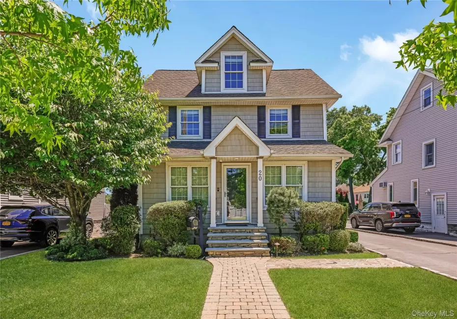 20 Woods Place, Hempstead, NY, 5 Bedrooms Bedrooms, 14 Rooms Rooms,4 BathroomsBathrooms,Residential,For Rent,Woods,0,1007740 20 Woods Place, Hempstead, NY, 5 Bedrooms Bedrooms, 14 Rooms Rooms,4 BathroomsBathrooms,Residential,For Rent,Woods,0,1007740