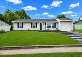 36 Naples Avenue, Islip, NY, 4 Bedrooms Bedrooms, 6 Rooms Rooms,1 BathroomBathrooms,Residential,For Rent,Naples,0,1004386 36 Naples Avenue, Islip, NY, 4 Bedrooms Bedrooms, 6 Rooms Rooms,1 BathroomBathrooms,Residential,For Rent,Naples,0,1004386