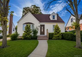 85 Todd Road, Hempstead, NY, 4 Bedrooms Bedrooms, 9 Rooms Rooms,2 BathroomsBathrooms,Residential,For Rent,Todd,0,1007861 85 Todd Road, Hempstead, NY, 4 Bedrooms Bedrooms, 9 Rooms Rooms,2 BathroomsBathrooms,Residential,For Rent,Todd,0,1007861