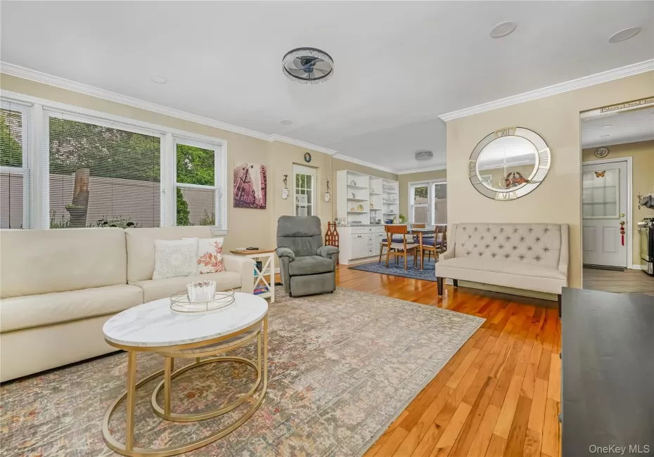 1600 Grand A Avenue, Hempstead, NY, 2 Bedrooms Bedrooms, 5 Rooms Rooms,1 BathroomBathrooms,Residential,For Rent,Grand A,0,KEY1007081 1600 Grand A Avenue, Hempstead, NY, 2 Bedrooms Bedrooms, 5 Rooms Rooms,1 BathroomBathrooms,Residential,For Rent,Grand A,0,KEY1007081