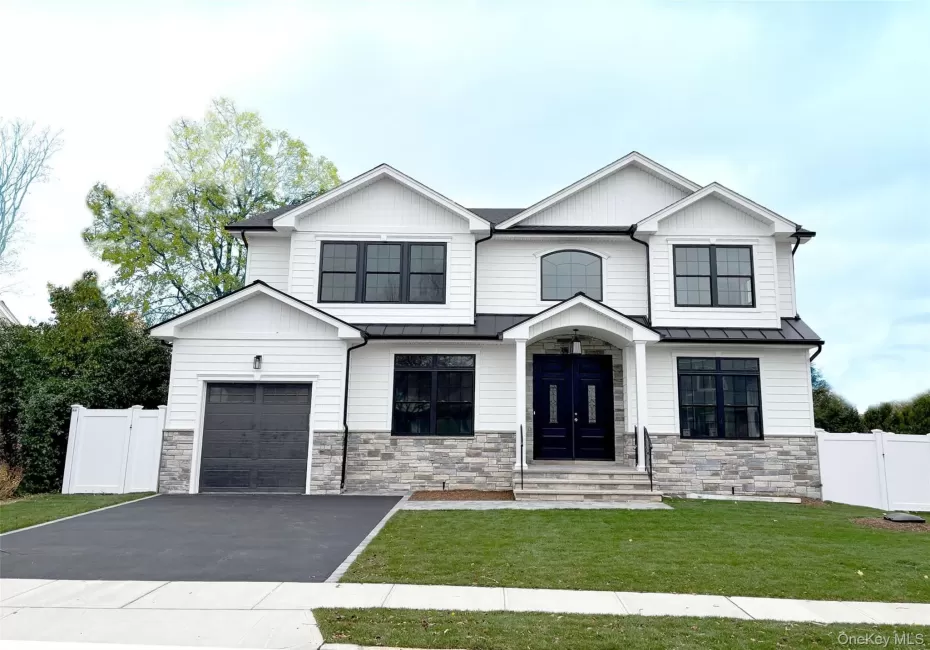 1750 Henry Road, Hempstead, NY, 5 Bedrooms Bedrooms, 11 Rooms Rooms,3 BathroomsBathrooms,Residential,For Rent,Henry,0,KEY1008035 1750 Henry Road, Hempstead, NY, 5 Bedrooms Bedrooms, 11 Rooms Rooms,3 BathroomsBathrooms,Residential,For Rent,Henry,0,KEY1008035